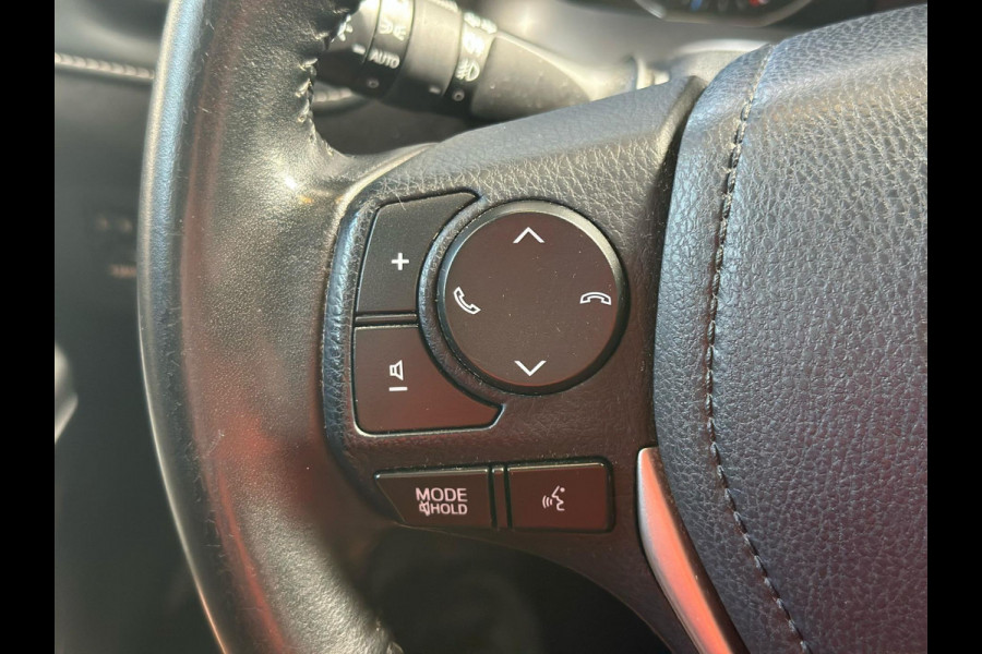 Toyota RAV4 2.5 Hybrid AWD Style, Camera, Leder/alcantara, Navi