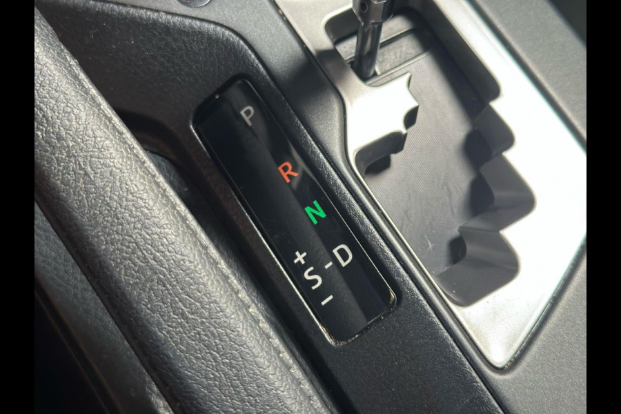 Toyota RAV4 2.5 Hybrid AWD Style, Camera, Leder/alcantara, Navi