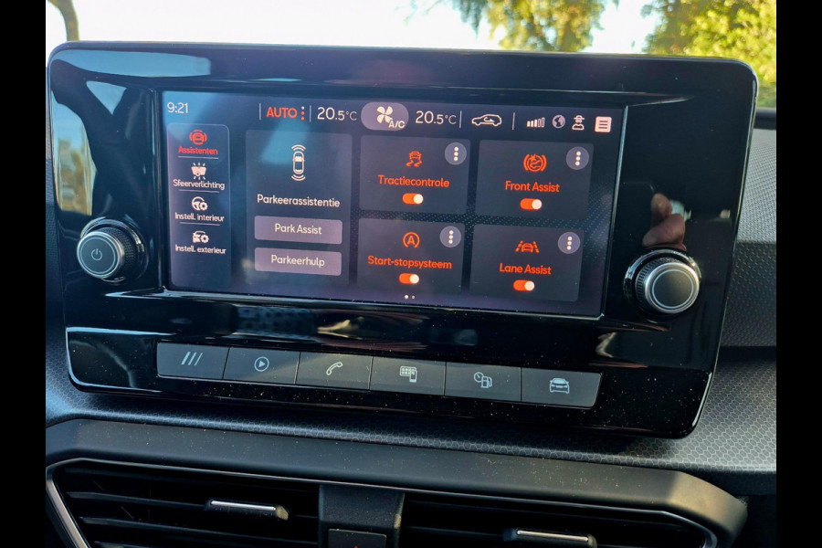Seat Leon 1.5 TSI 130 pk Business Intense / digi dashboard