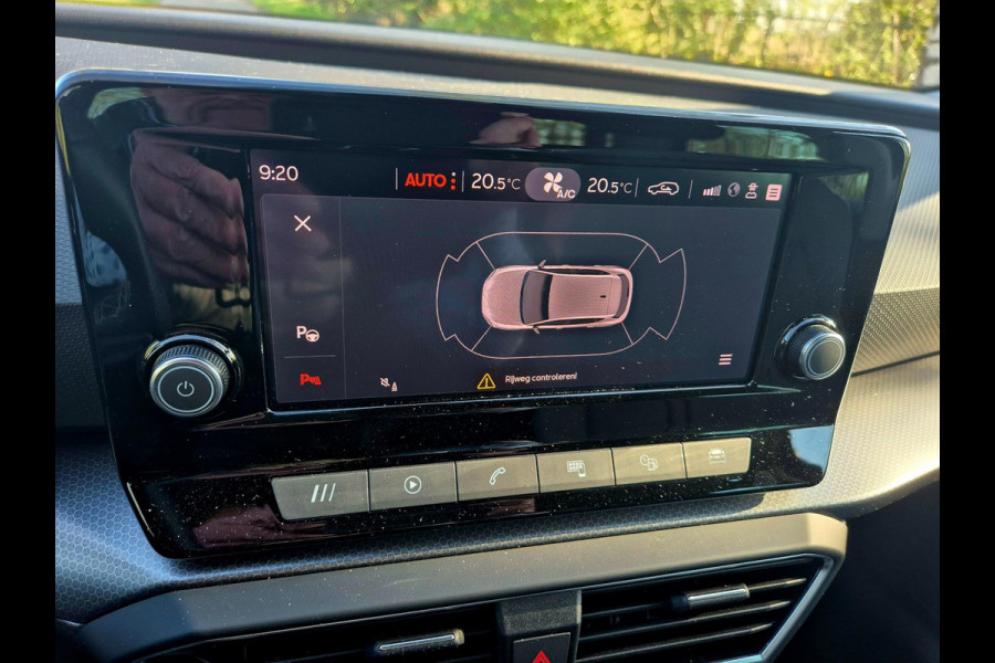 Seat Leon 1.5 TSI 130 pk Business Intense / digi dashboard