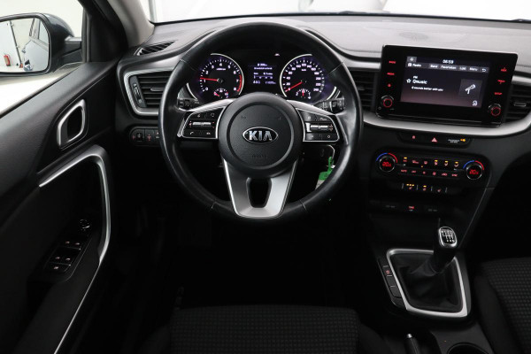 Kia Ceed 1.4 T-GDi DynamicLine | Stoel & stuurverwarming | Camera | Carplay | Navigatie | Climate control | PDC | Cruise control