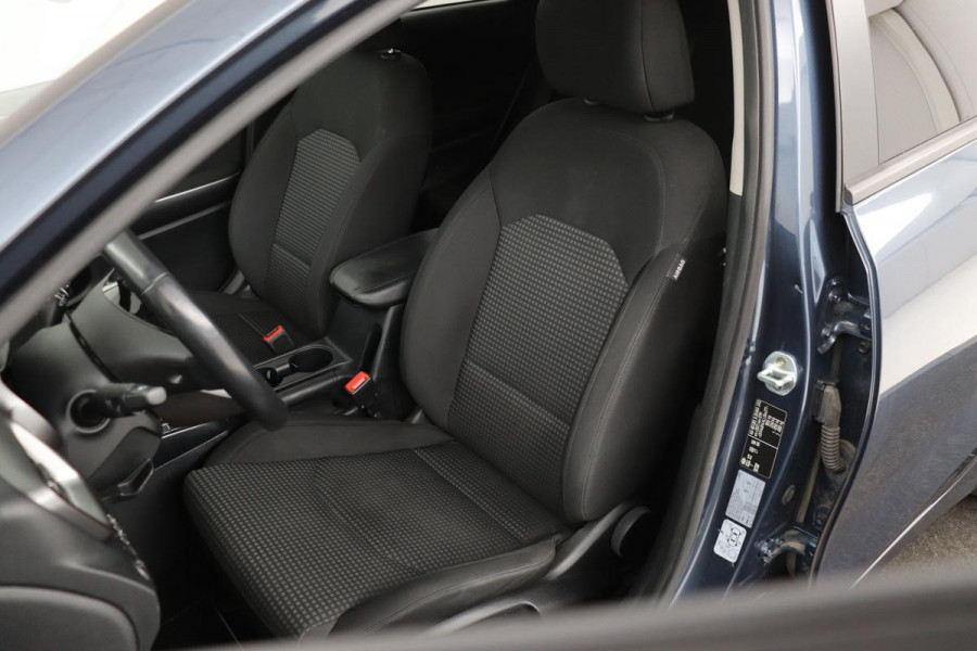 Kia Ceed 1.4 T-GDi DynamicLine | Stoel & stuurverwarming | Camera | Carplay | Navigatie | Climate control | PDC | Cruise control