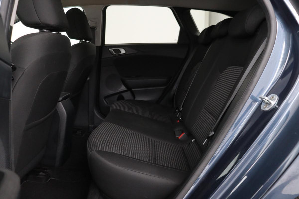 Kia Ceed 1.4 T-GDi DynamicLine | Stoel & stuurverwarming | Camera | Carplay | Navigatie | Climate control | PDC | Cruise control