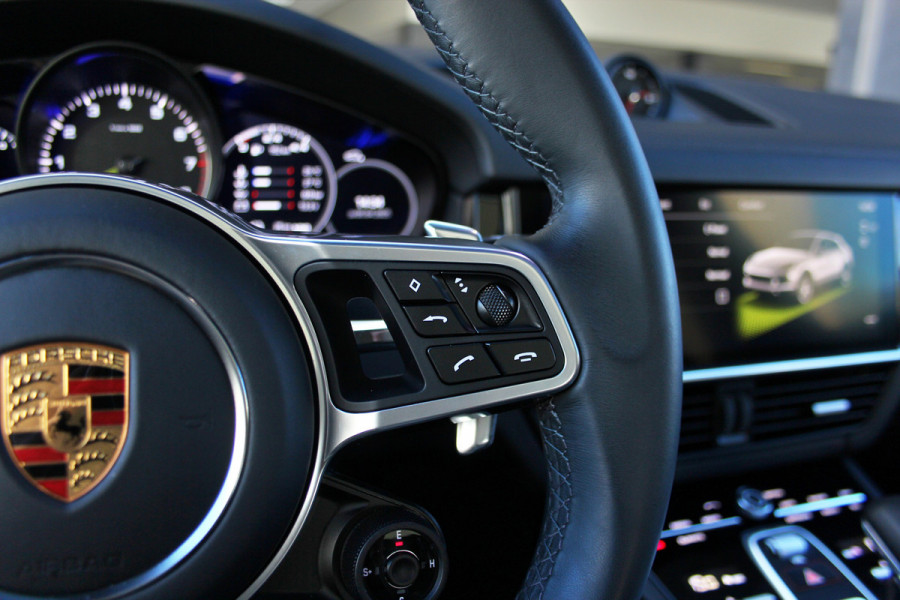 Porsche Cayenne Coupé 3.0 E-Hybrid Platinum Edition Orig NL | Sport Chrono | Pano | Sport Design | Sport Uitlaat