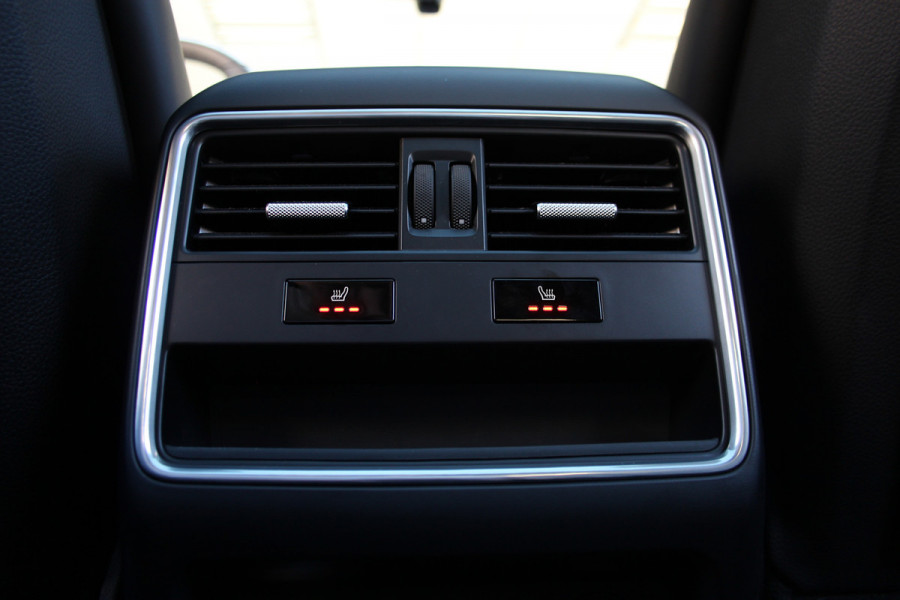 Porsche Cayenne Coupé 3.0 E-Hybrid Platinum Edition Orig NL | Sport Chrono | Pano | Sport Design | Sport Uitlaat