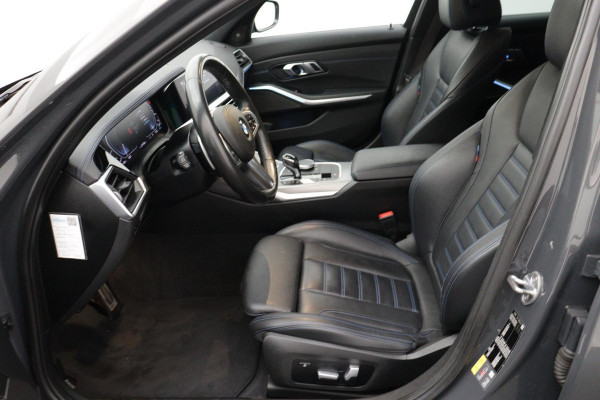 BMW 3-serie 330e eDrive M-Sport (NL-auto, 2e Eig, Dealer OnderH, Carplay, Camera, StoelV, Addpt Cruise, Leder, Etc)