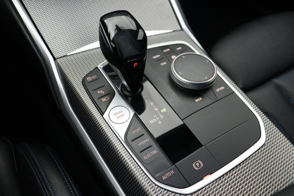 BMW 3-serie 330e eDrive M-Sport (NL-auto, 2e Eig, Dealer OnderH, Carplay, Camera, StoelV, Addpt Cruise, Leder, Etc)
