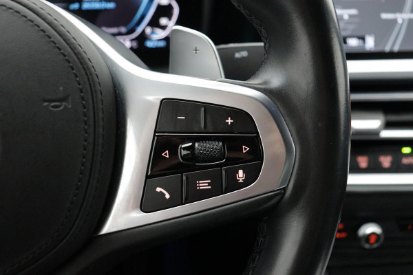 BMW 3-serie 330e eDrive M-Sport (NL-auto, 2e Eig, Dealer OnderH, Carplay, Camera, StoelV, Addpt Cruise, Leder, Etc)