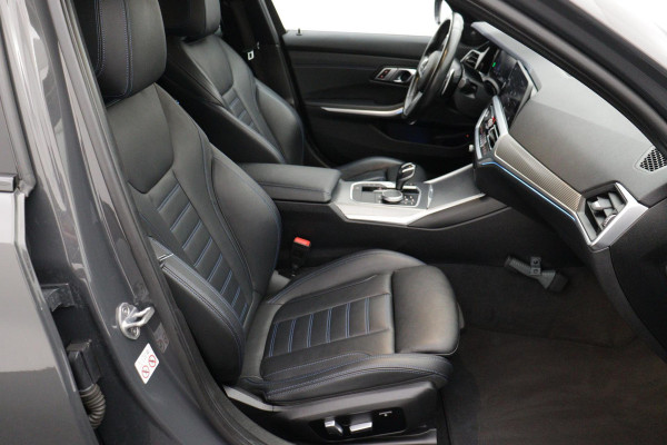 BMW 3-serie 330e eDrive M-Sport (NL-auto, 2e Eig, Dealer OnderH, Carplay, Camera, StoelV, Addpt Cruise, Leder, Etc)