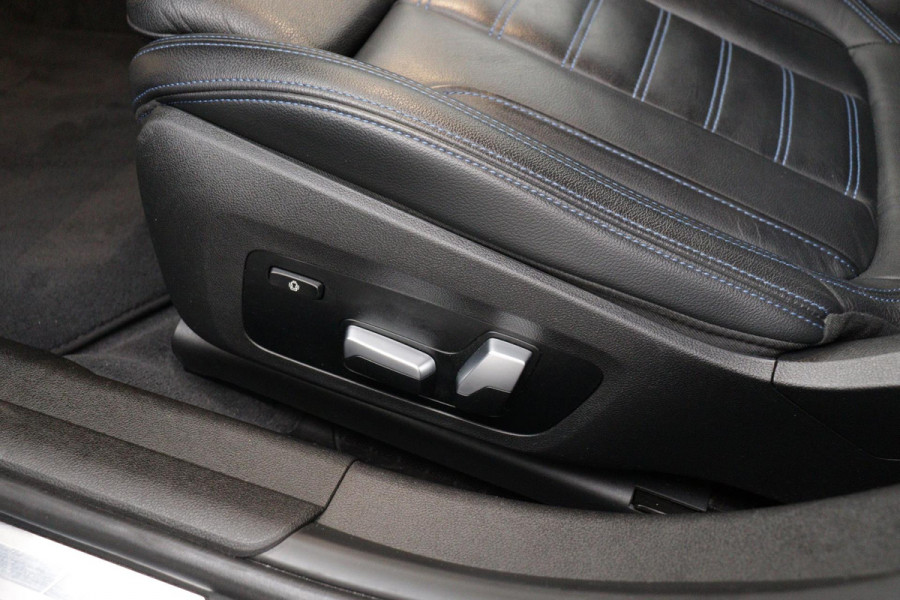 BMW 3-serie 330e eDrive M-Sport (NL-auto, 2e Eig, Dealer OnderH, Carplay, Camera, StoelV, Addpt Cruise, Leder, Etc)