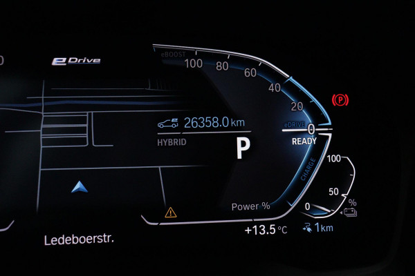 BMW 3-serie 330e eDrive M-Sport (NL-auto, 2e Eig, Dealer OnderH, Carplay, Camera, StoelV, Addpt Cruise, Leder, Etc)