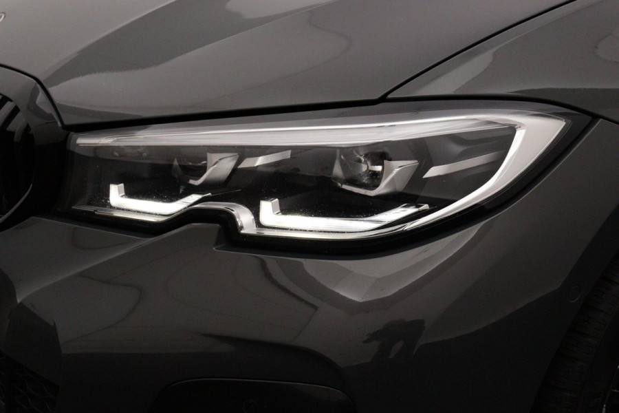 BMW 3-serie 330e eDrive M-Sport (NL-auto, 2e Eig, Dealer OnderH, Carplay, Camera, StoelV, Addpt Cruise, Leder, Etc)