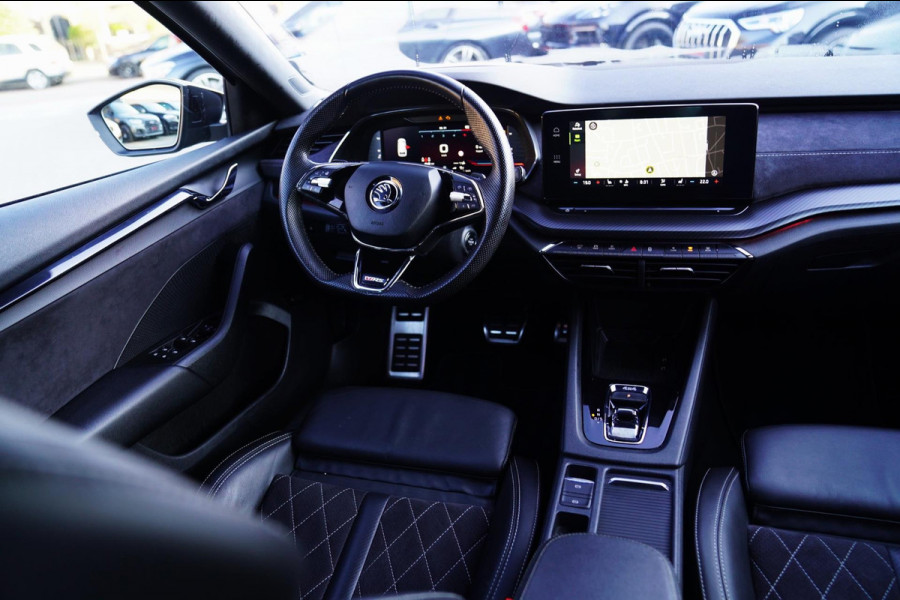 Škoda Octavia 2.0 TDI RS | Nardo | Massage stoelen | RS-zetels | Virtual cockpit | Alcantara | Facelift | Stoelverwarming V+A |