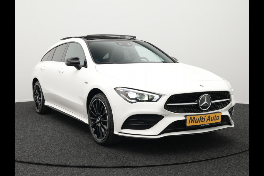Mercedes-Benz CLA-Klasse Shooting Brake 250 e AMG Night Plug in Hybrid Dealer O.H. 218pk PHEV | Panodak | Alcantara Sportstoelen Verwarmd | Widescreen Navi | Sfeerverlichting | Navigatie | Apple Carplay | Camera | DAB |