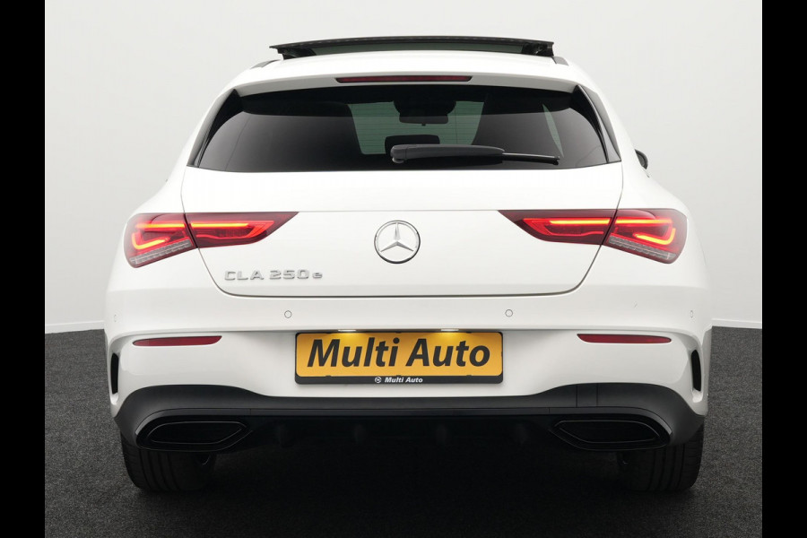 Mercedes-Benz CLA-Klasse Shooting Brake 250 e AMG Night Plug in Hybrid Dealer O.H. 218pk PHEV | Panodak | Alcantara Sportstoelen Verwarmd | Widescreen Navi | Sfeerverlichting | Navigatie | Apple Carplay | Camera | DAB |