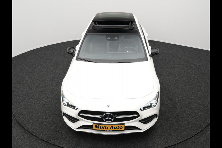 Mercedes-Benz CLA-Klasse Shooting Brake 250 e AMG Night Plug in Hybrid Dealer O.H. 218pk PHEV | Panodak | Alcantara Sportstoelen Verwarmd | Widescreen Navi | Sfeerverlichting | Navigatie | Apple Carplay | Camera | DAB |