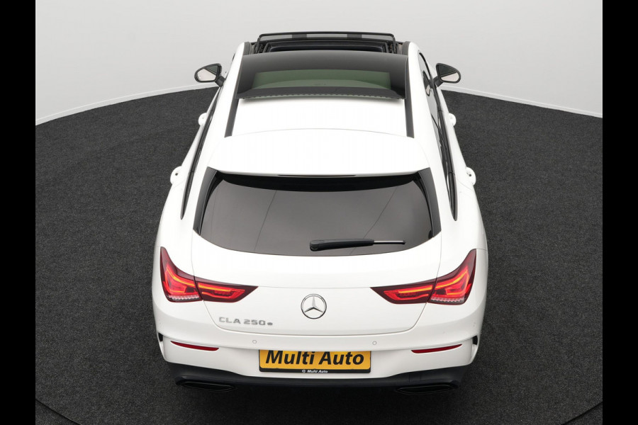 Mercedes-Benz CLA-Klasse Shooting Brake 250 e AMG Night Plug in Hybrid Dealer O.H. 218pk PHEV | Panodak | Alcantara Sportstoelen Verwarmd | Widescreen Navi | Sfeerverlichting | Navigatie | Apple Carplay | Camera | DAB |