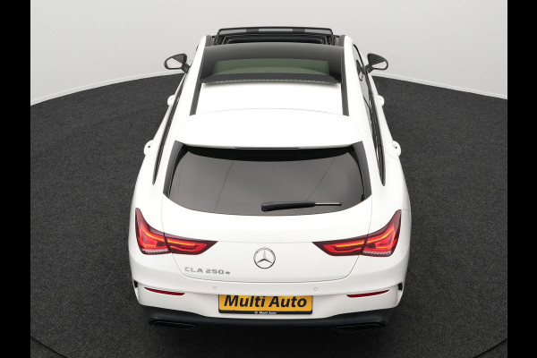 Mercedes-Benz CLA-Klasse Shooting Brake 250 e AMG Night Plug in Hybrid Dealer O.H. 218pk PHEV | Panodak | Alcantara Sportstoelen Verwarmd | Widescreen Navi | Sfeerverlichting | Navigatie | Apple Carplay | Camera | DAB |