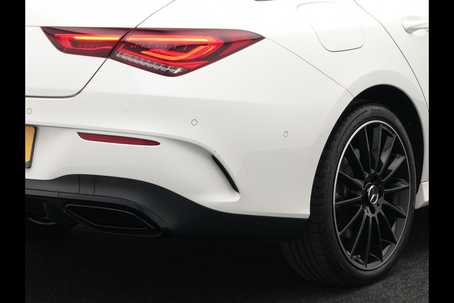 Mercedes-Benz CLA-Klasse Shooting Brake 250 e AMG Night Plug in Hybrid Dealer O.H. 218pk PHEV | Panodak | Alcantara Sportstoelen Verwarmd | Widescreen Navi | Sfeerverlichting | Navigatie | Apple Carplay | Camera | DAB |