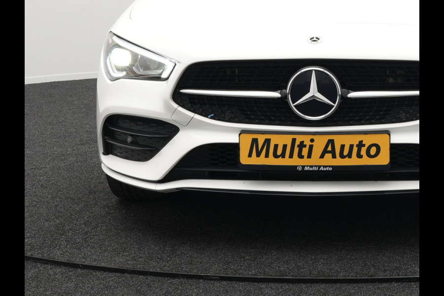 Mercedes-Benz CLA-Klasse Shooting Brake 250 e AMG Night Plug in Hybrid Dealer O.H. 218pk PHEV | Panodak | Alcantara Sportstoelen Verwarmd | Widescreen Navi | Sfeerverlichting | Navigatie | Apple Carplay | Camera | DAB |