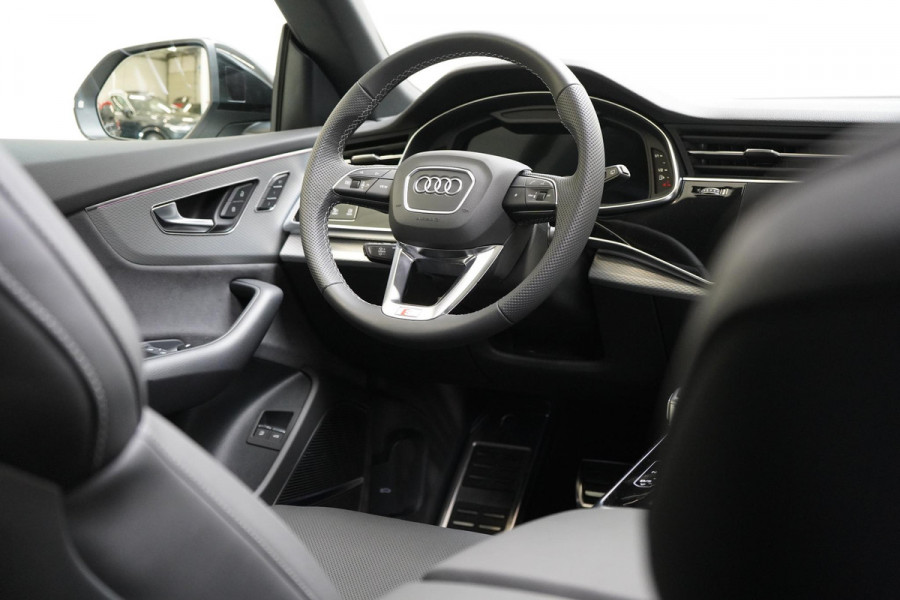 Audi Q8 60 TFSI e quattro Pro Line S Competition | B&O | Massagestoelen | Laser LED | Panoramadak | Trekhaak | Luchtvering