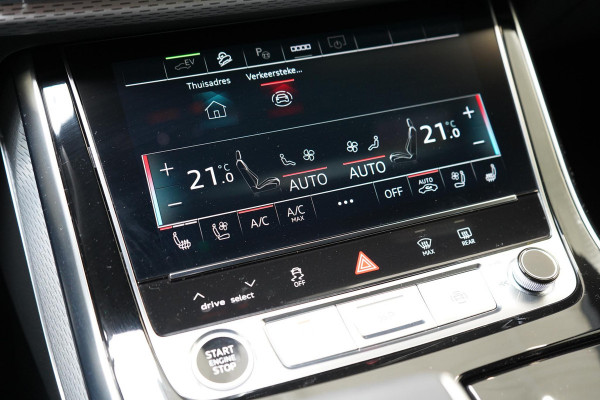Audi Q8 60 TFSI e quattro Pro Line S Competition | B&O | Massagestoelen | Laser LED | Panoramadak | Trekhaak | Luchtvering