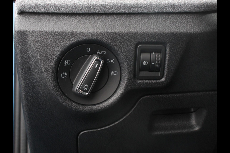 Škoda Kamiq 1.0 TSI 115pk Automaat Business Edition | Navigatie | Android Auto / Apple Carplay | Climate Control | Camera | Parkeer sensoren | Lichtmetalen Velgen | Dab | Digitale Cockpit | Keyless | Led | Cruise Control