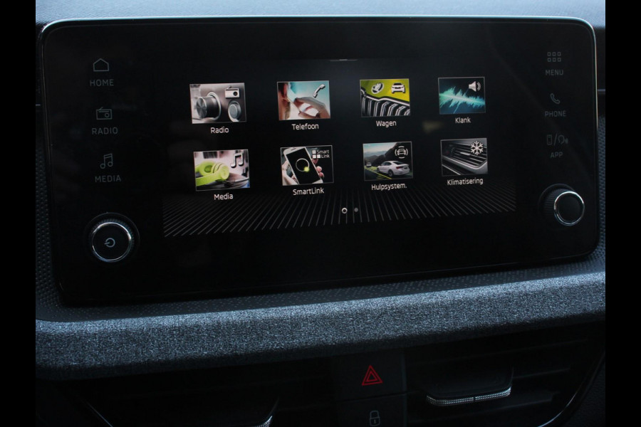 Škoda Kamiq 1.0 TSI 115pk Automaat Business Edition | Navigatie | Android Auto / Apple Carplay | Climate Control | Camera | Parkeer sensoren | Lichtmetalen Velgen | Dab | Digitale Cockpit | Keyless | Led | Cruise Control