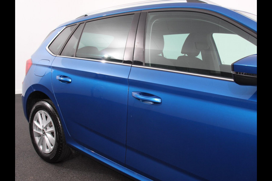 Škoda Kamiq 1.0 TSI 115pk Automaat Business Edition | Navigatie | Android Auto / Apple Carplay | Climate Control | Camera | Parkeer sensoren | Lichtmetalen Velgen | Dab | Digitale Cockpit | Keyless | Led | Cruise Control