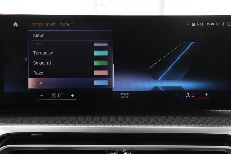 BMW 3-serie 320e M Sport | Head-Up | Stoel & stuurverwarming | Adaptive cruise | Sportstoelen | Adaptief LED | Sfeerverlichting | Camera | Carplay | Leder/Alcantara