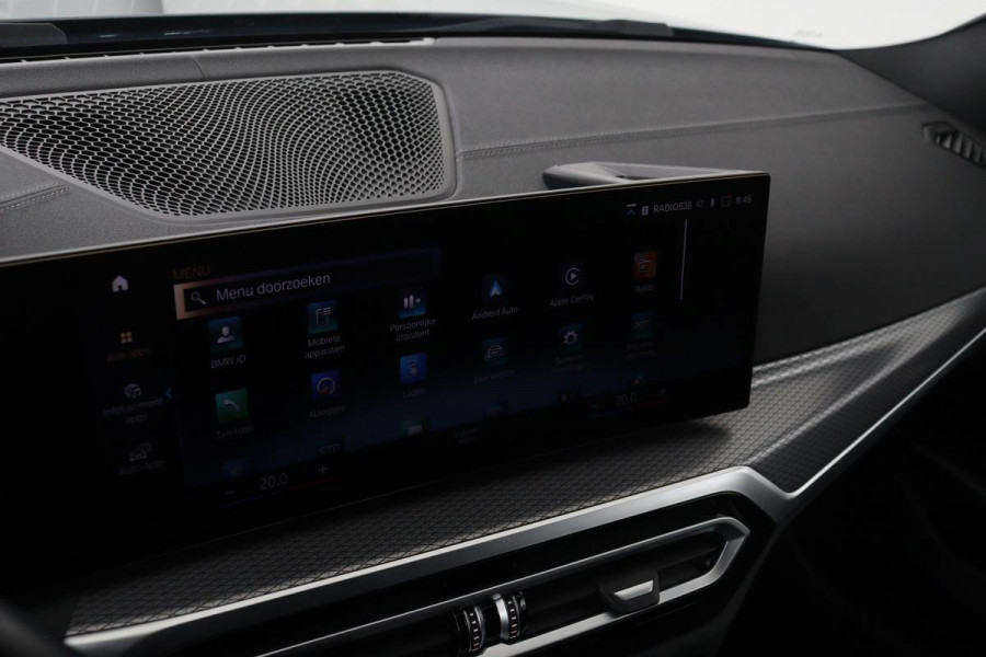 BMW 3-serie 320e M Sport | Head-Up | Stoel & stuurverwarming | Adaptive cruise | Sportstoelen | Adaptief LED | Sfeerverlichting | Camera | Carplay | Leder/Alcantara
