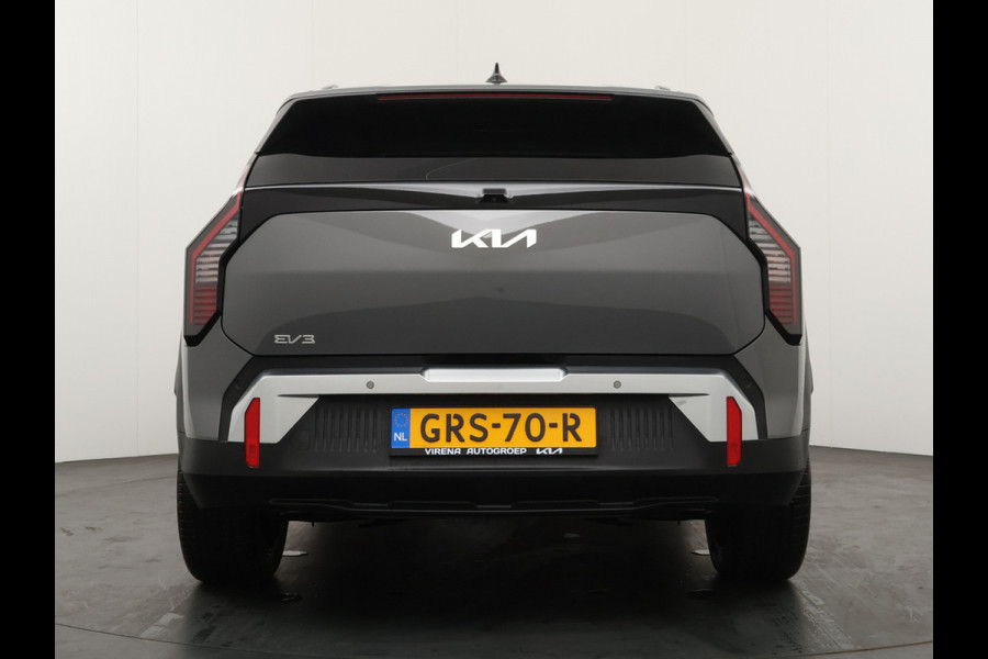 Kia EV3 Plus Advanced 81.4 kWh - Rijdende Demo - Draadloze Apple CarPlay / Android Auto - Stoel en stuurwiel verwarming - Panoramadak - Harman Kardon Audio - Dodehoek assistent - Fabrieksgarantie tot 11-2031