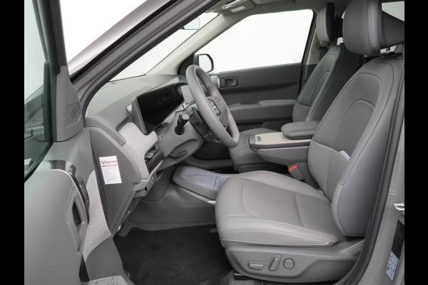 Kia EV3 Plus Advanced 81.4 kWh - Rijdende Demo - Draadloze Apple CarPlay / Android Auto - Stoel en stuurwiel verwarming - Panoramadak - Harman Kardon Audio - Dodehoek assistent - Fabrieksgarantie tot 11-2031