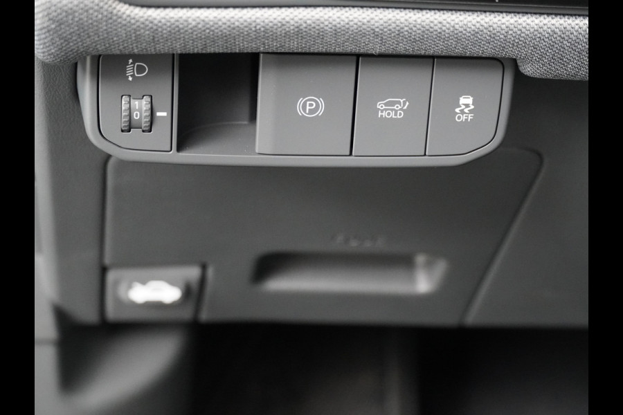 Kia EV3 Plus Advanced 81.4 kWh - Rijdende Demo - Draadloze Apple CarPlay / Android Auto - Stoel en stuurwiel verwarming - Panoramadak - Harman Kardon Audio - Dodehoek assistent - Fabrieksgarantie tot 11-2031
