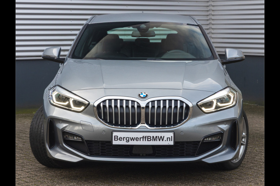BMW 1-serie 118i M-Sport - Live Cockpit Prof - LED - Stoelverwarming