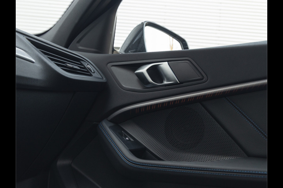 BMW 1-serie 118i M-Sport - Live Cockpit Prof - LED - Stoelverwarming