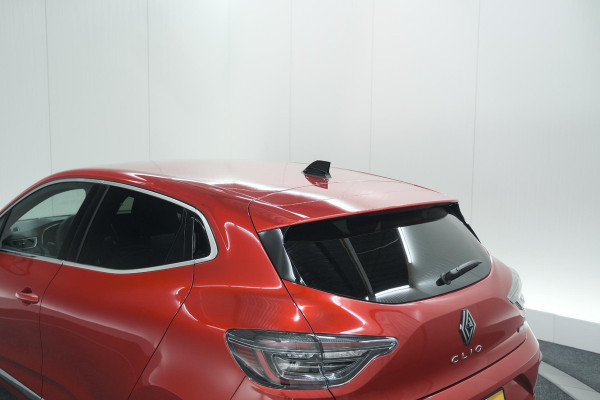 Renault Clio 1.6 E-Tech Full Hybrid 145 techno | 360 Camera | Bose Audio | Stoelverwarming | 9.3 Inch Groot Scherm