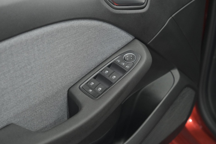 Renault Clio 1.6 E-Tech Full Hybrid 145 techno | 360 Camera | Bose Audio | Stoelverwarming | 9.3 Inch Groot Scherm