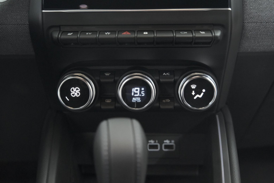Renault Clio 1.6 E-Tech Full Hybrid 145 techno | 360 Camera | Bose Audio | Stoelverwarming | 9.3 Inch Groot Scherm