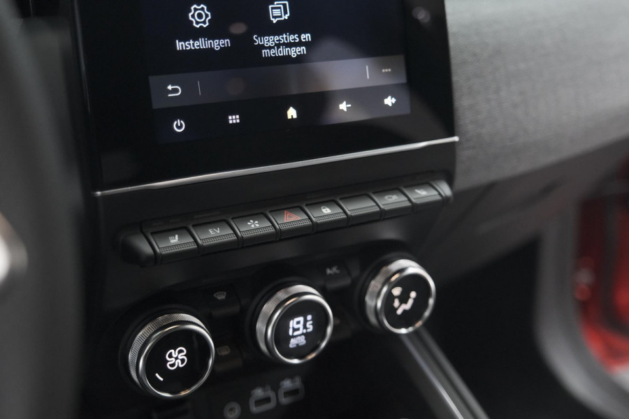 Renault Clio 1.6 E-Tech Full Hybrid 145 techno | 360 Camera | Bose Audio | Stoelverwarming | 9.3 Inch Groot Scherm