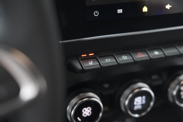 Renault Clio 1.6 E-Tech Full Hybrid 145 techno | 360 Camera | Bose Audio | Stoelverwarming | 9.3 Inch Groot Scherm