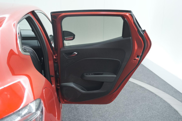 Renault Clio 1.6 E-Tech Full Hybrid 145 techno | 360 Camera | Bose Audio | Stoelverwarming | 9.3 Inch Groot Scherm