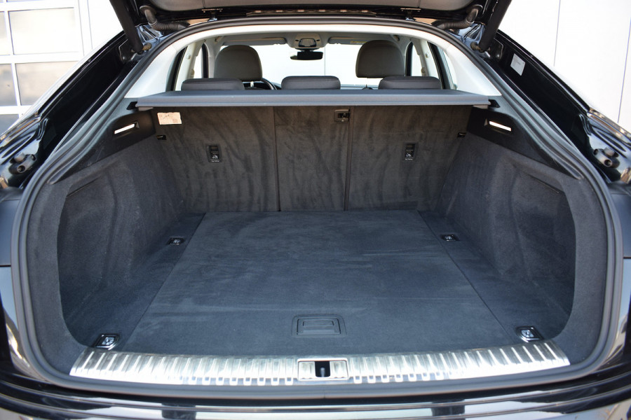 Audi e-tron Sportback 50 quattro Business edition 71 kWh | Luchtvering | Mem. Seats | Virtual | 21” LM | GT
