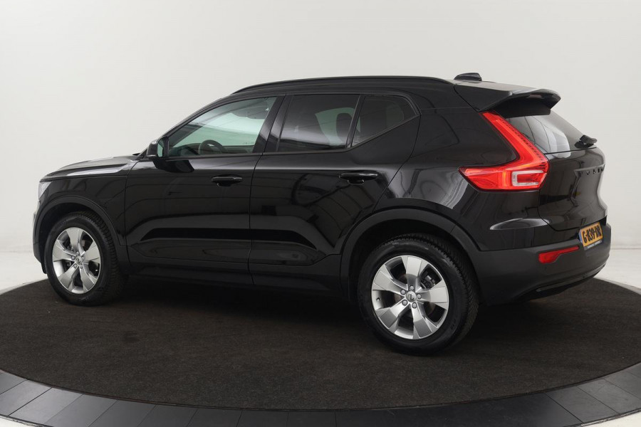 Volvo XC40 1.5 T3 Momentum Pro | Leder | Stoelverwarming | Camera | Navigatie | PDC | Full LED | Climate control