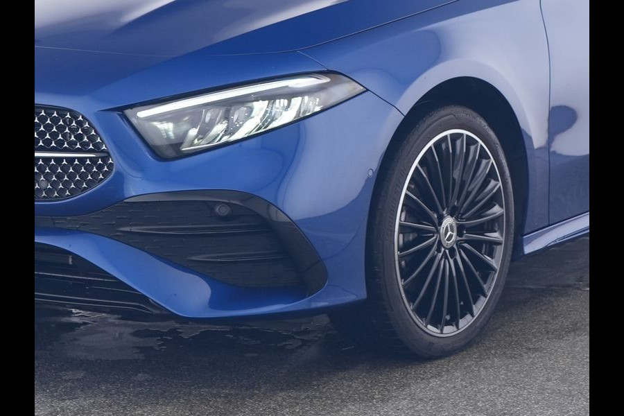 Mercedes-Benz A-Klasse 250 e AMG Face Lift Plug-In Hybride | AMG Line | Night Pakket | Sfeerverlichting | 11 kW Laden | Stuur en Stoelverwarming | Inclusief 24 maanden MB Certified garantie voor Europa.