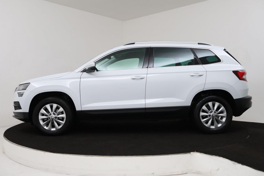 Škoda Karoq 1.0 TSI Clever Edition (PARKEERSENSOREN, CRUISE CONTROL, ACHTERUITRIJCAMERA, STOELVERWARMING, NAVIGATIE, NL-AUTO)