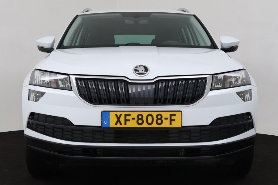 Škoda Karoq 1.0 TSI Clever Edition (PARKEERSENSOREN, CRUISE CONTROL, ACHTERUITRIJCAMERA, STOELVERWARMING, NAVIGATIE, NL-AUTO)