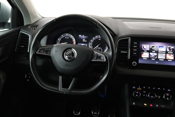Škoda Karoq 1.0 TSI Ambition Business (CRUISE CONTROL, NAVIGATIE, PARKEERSENSOREN, STOELVERWARMING, NL-AUTO)