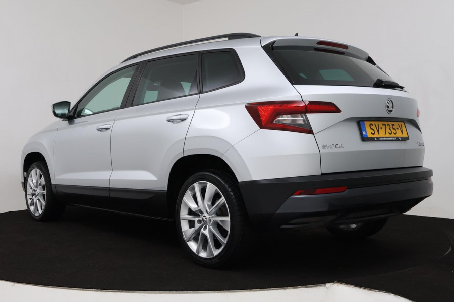 Škoda Karoq 1.0 TSI Ambition Business (CRUISE CONTROL, NAVIGATIE, PARKEERSENSOREN, STOELVERWARMING, NL-AUTO)