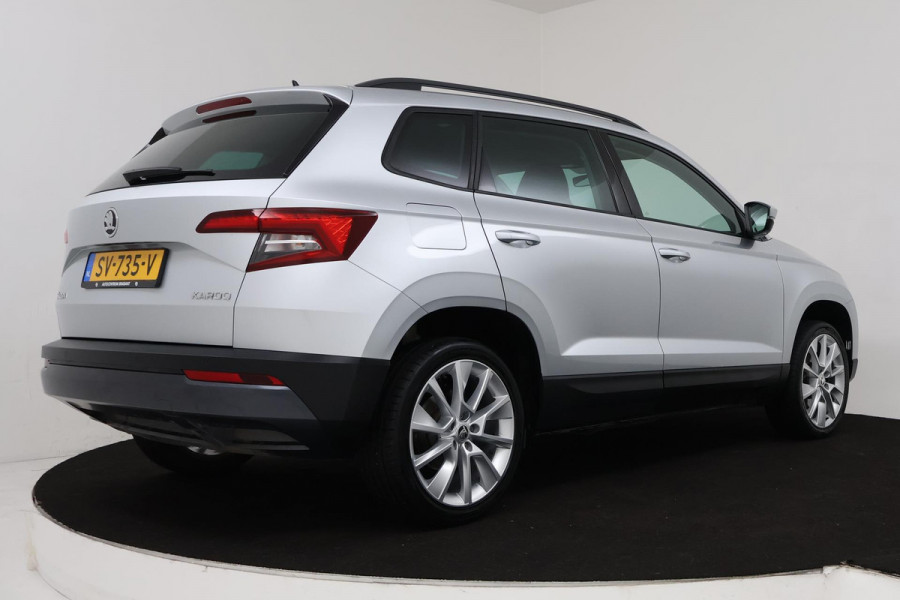Škoda Karoq 1.0 TSI Ambition Business (CRUISE CONTROL, NAVIGATIE, PARKEERSENSOREN, STOELVERWARMING, NL-AUTO)